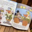 画像5: 1987s a Little Golden Book "MICKEY MOUSE Heads for the Sky" (5)