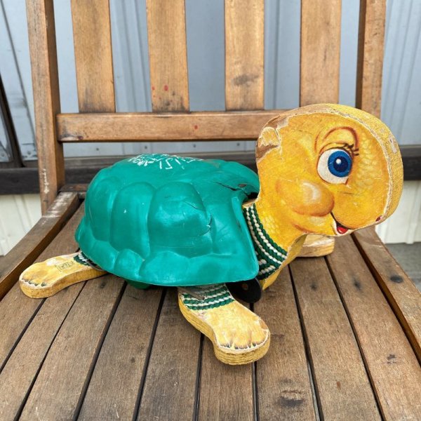 画像1: 1953 Fisher Price Timmy Turtle Musical Toy (1)